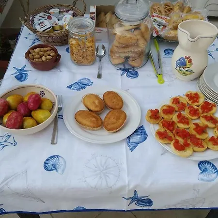 Casa Destradis 3*
